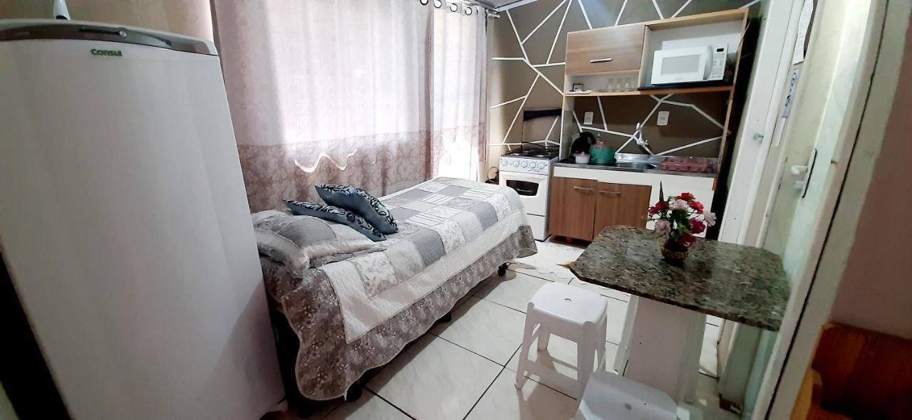 Kitnet K1 Em Torres-Rs - Na Mais Bela Praia Gaucha - Cozinha - Banheiro - Ar Condicionado - Smart Tv 32' - Wi-Fi - Anfitria Superhost No Bnb Kültér fotó