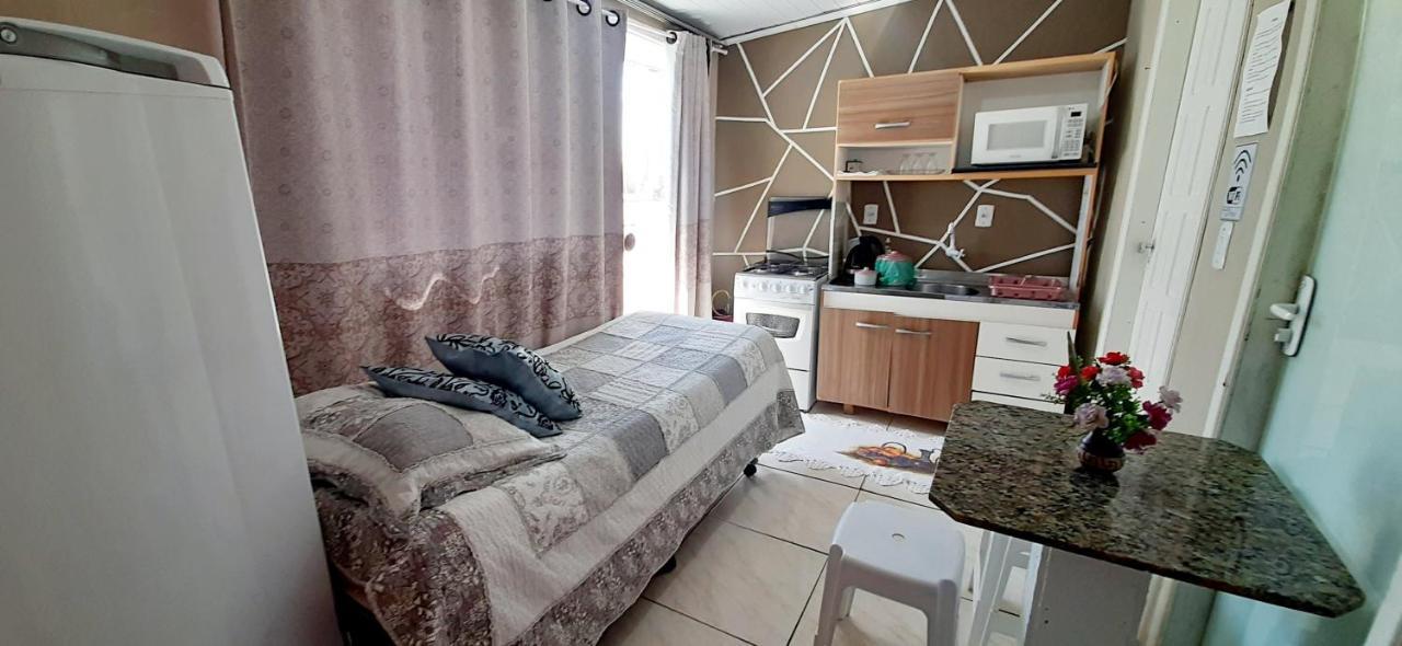 Kitnet K1 Em Torres-Rs - Na Mais Bela Praia Gaucha - Cozinha - Banheiro - Ar Condicionado - Smart Tv 32' - Wi-Fi - Anfitria Superhost No Bnb Kültér fotó