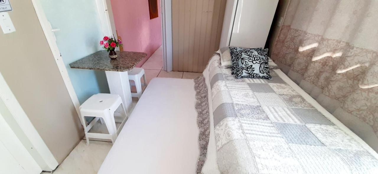Kitnet K1 Em Torres-Rs - Na Mais Bela Praia Gaucha - Cozinha - Banheiro - Ar Condicionado - Smart Tv 32' - Wi-Fi - Anfitria Superhost No Bnb Kültér fotó