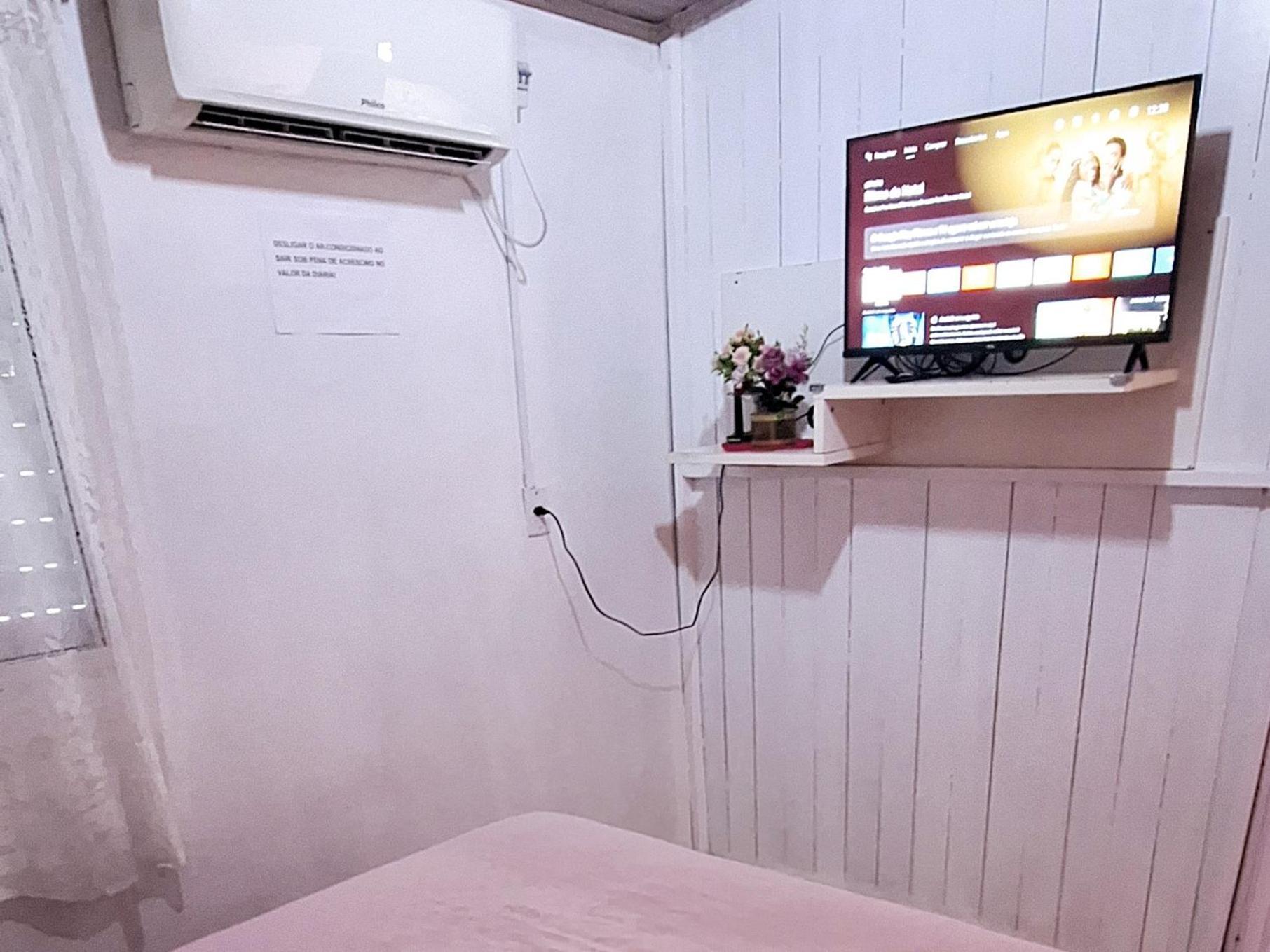 Kitnet K1 Em Torres-Rs - Na Mais Bela Praia Gaucha - Cozinha - Banheiro - Ar Condicionado - Smart Tv 32' - Wi-Fi - Anfitria Superhost No Bnb Kültér fotó